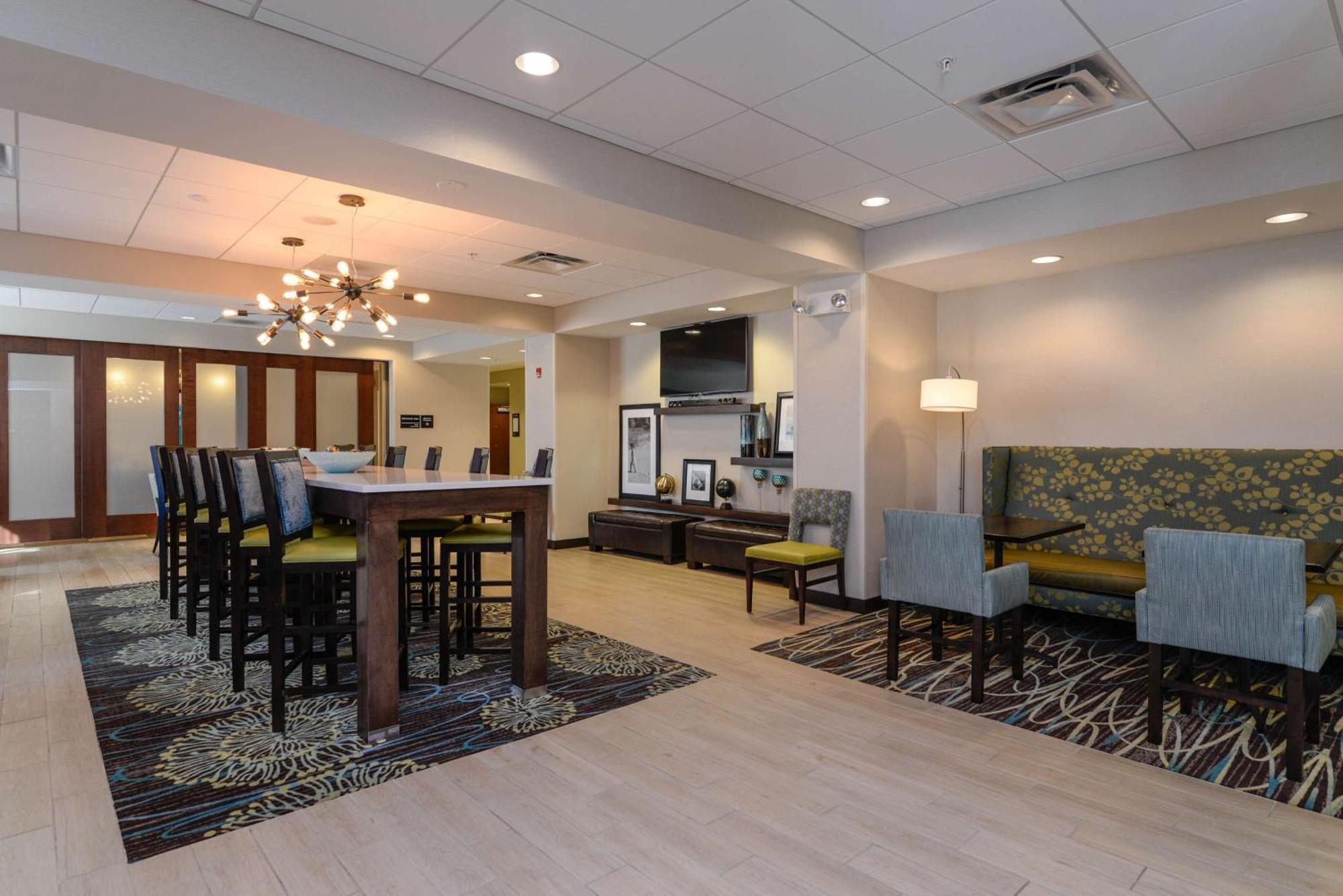 Hampton Inn Brighton Mi Ngoại thất bức ảnh