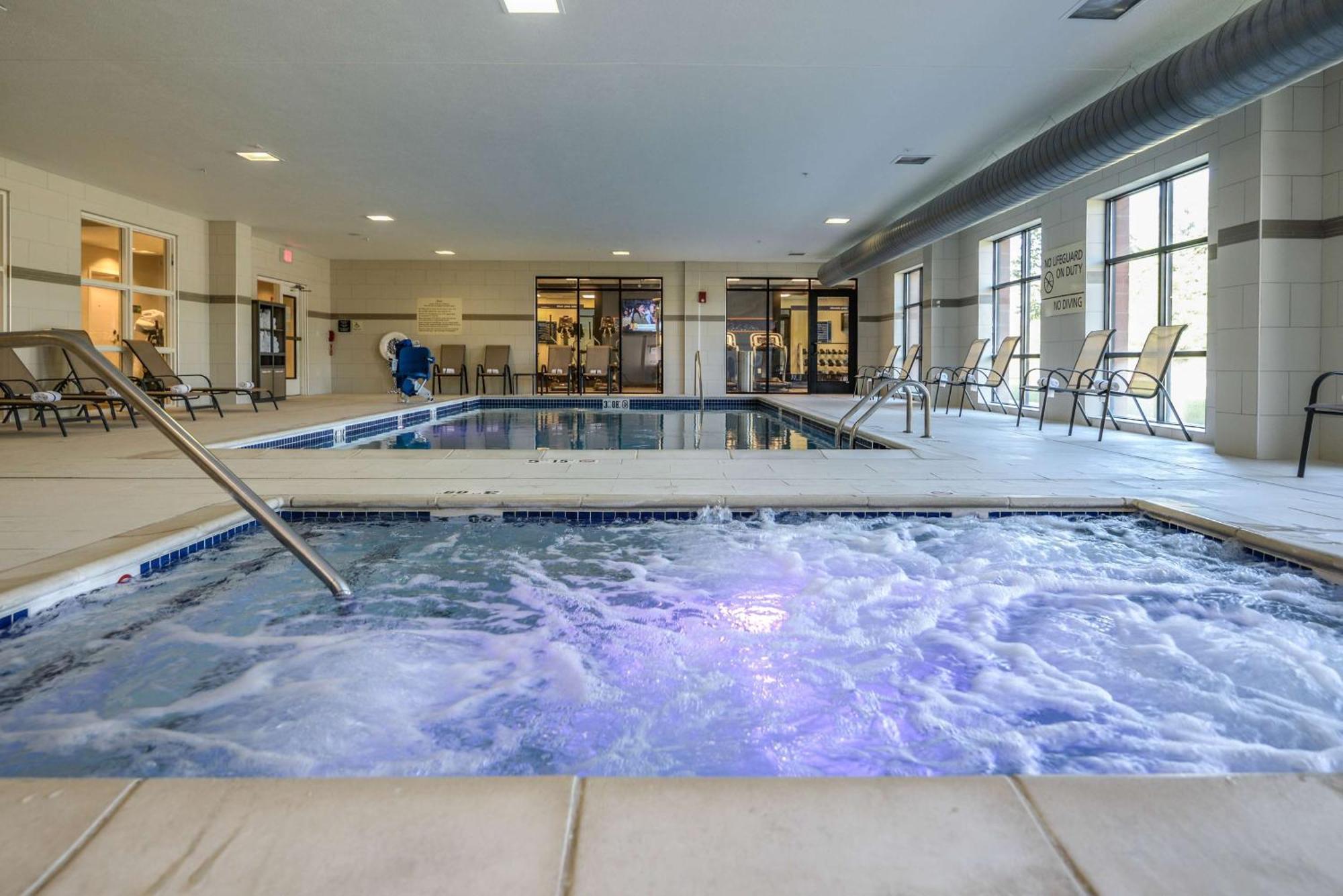 Hampton Inn Brighton Mi Ngoại thất bức ảnh