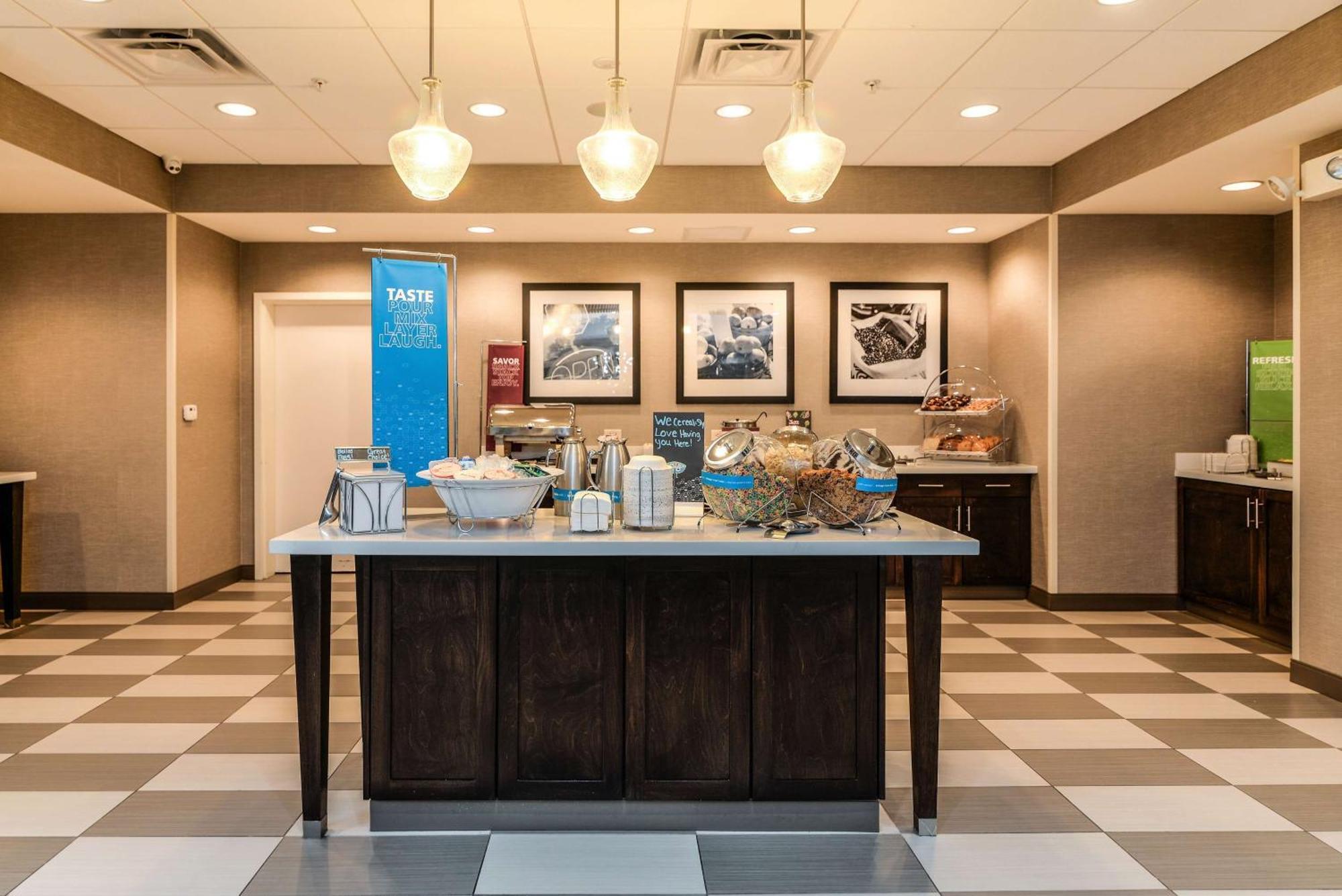Hampton Inn Brighton Mi Ngoại thất bức ảnh